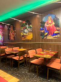Atmosphère du Yaal Restaurant Indien à Louvres - n°9