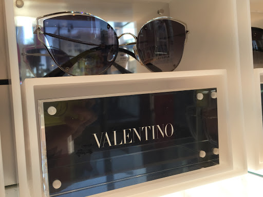 Boutique «VALENTINO», reviews and photos, 324 N Rodeo Dr, Beverly Hills, CA 90210, USA