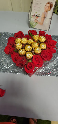 Florist «Temptations Flower Shop», reviews and photos, 2429 N Arkansas, Wichita, KS 67204, USA