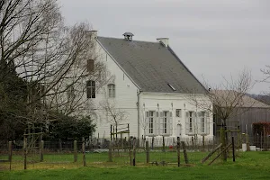 Oud Pastoriegebouw Meuzegem image