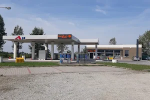 A24 Petrol Station Miroslawice Carrefour Express image