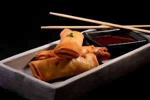 MURA Sushi Nikkei image