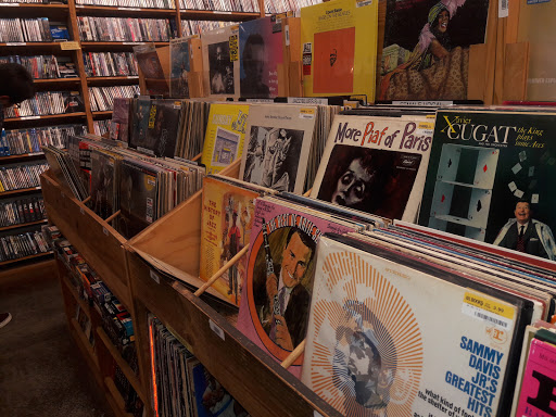 Book Store «Half Price Books», reviews and photos, 14 Countryside Plaza, Countryside, IL 60525, USA