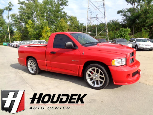 Used Car Dealer «Houdek Auto Center», reviews and photos, 150 7th Ave, Marion, IA 52302, USA