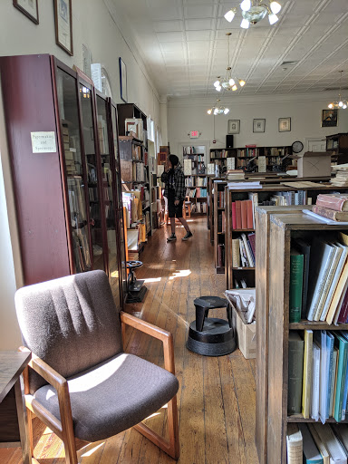 Used Book Store «Oak Knoll Books», reviews and photos, 310 Delaware St, New Castle, DE 19720, USA