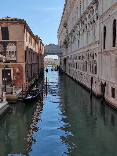 Sites to get navigation license in Venice