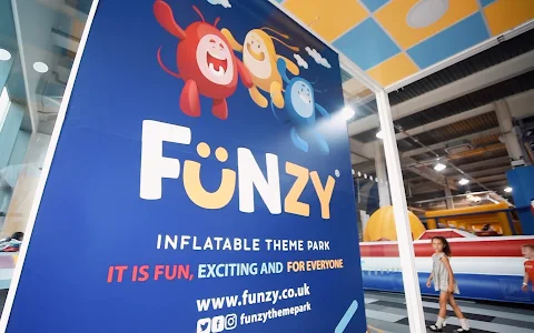 Funzy Inflatable Theme Park image