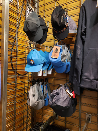 Camping Store «REI», reviews and photos, 200 Ridge Pike #115, Conshohocken, PA 19428, USA