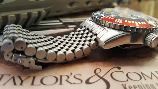 Sporting Goods Store «Sportsman Guns & Ammo», reviews and photos, 212 Porter Rd # A, Conroe, TX 77301, USA