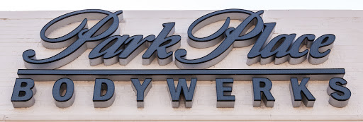 Auto Body Shop «Park Place BodyWerks Dallas», reviews and photos, 6120 Peeler St, Dallas, TX 75235, USA