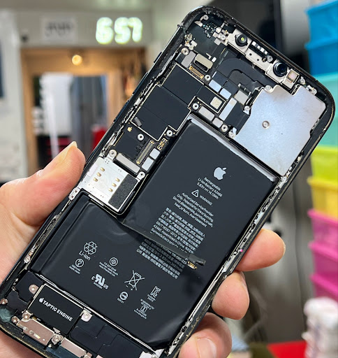Sunset iPhone Screen Repair Los Angeles image