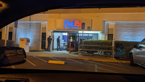 Shipping and Mailing Service «FedEx Ship Center», reviews and photos, 1286 Lawrence Station Rd, Sunnyvale, CA 94089, USA