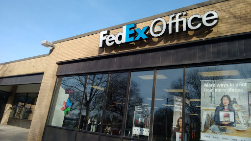 FedEx Office Print & Ship Center image 8