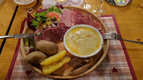 Raclette du Restaurant La Ripaille à Châtel - n°11