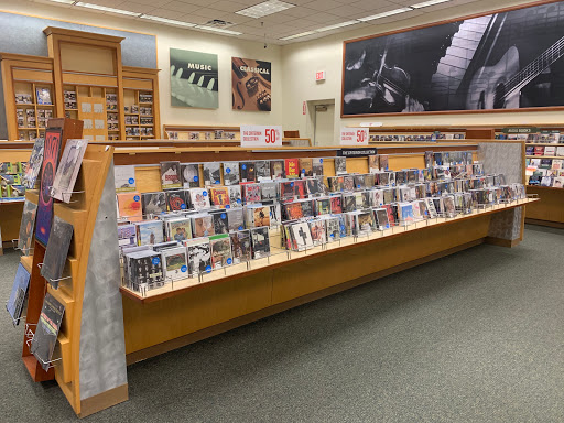 Book Store «Barnes & Noble», reviews and photos, 122 Brandon Town Center Dr, Brandon, FL 33511, USA