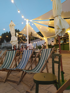 Mira Mar 1952 Lungomare Cristoforo Colombo, 13, 76125 Trani BT, Italia