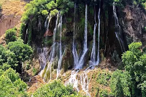 Bisheh Waterfall image