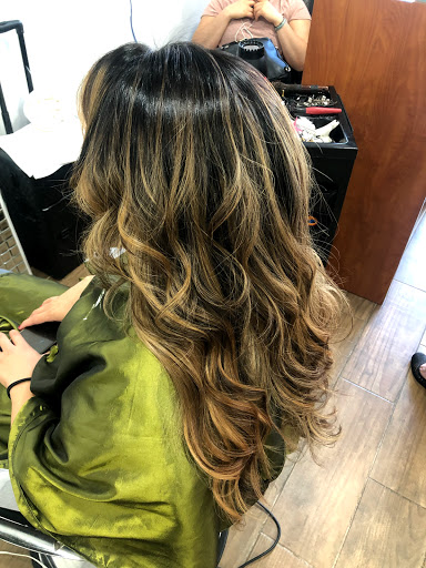 Beauty Salon «Punta Cana Beauty Salon», reviews and photos, 1418 Cortelyou Rd, Brooklyn, NY 11226, USA