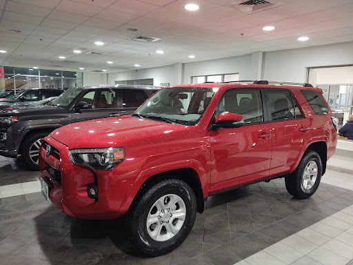 Toyota Dealer «Middletown Toyota», reviews and photos, 634 Newfield St, Middletown, CT 06457, USA