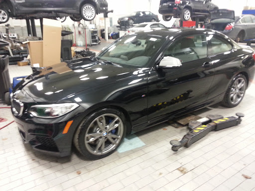 BMW Dealer «BMW of Oyster Bay», reviews and photos, 145 Pine Hollow Rd, Oyster Bay, NY 11771, USA