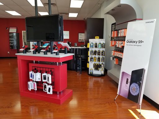 Cell Phone Store «Verizon Authorized Retailer, TCC», reviews and photos, 1382 Main St, Hamilton, OH 45013, USA