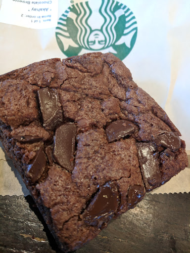 Coffee Shop «Starbucks», reviews and photos, 1560 E Golf Rd, Schaumburg, IL 60173, USA