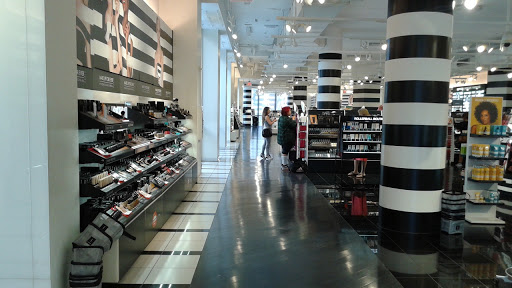 Cosmetics Store «SEPHORA», reviews and photos, 6801 Hollywood Blvd, Hollywood, CA 90028, USA