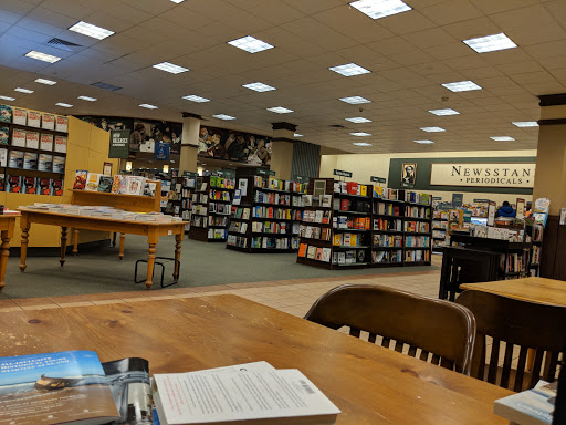 Book Store «Barnes & Noble», reviews and photos, 4801 Concord Pike, Wilmington, DE 19803, USA