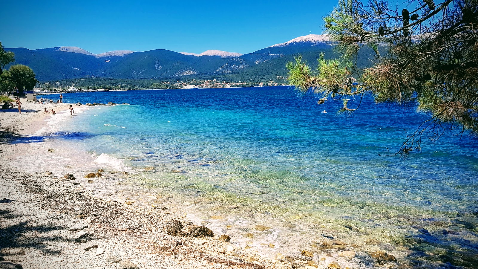 Photo de Loutro beach avec un niveau de propreté de très propre