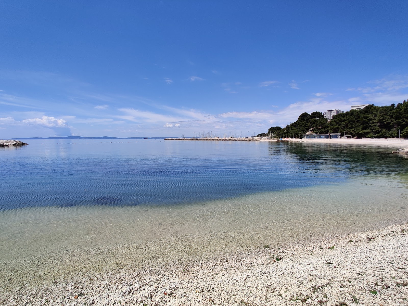 Foto van Trstenik beach - populaire plek onder ontspanningskenners