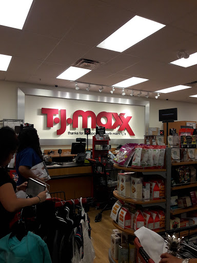 Department Store «T.J. Maxx», reviews and photos, 1650 Miami Gardens Dr, North Miami Beach, FL 33179, USA