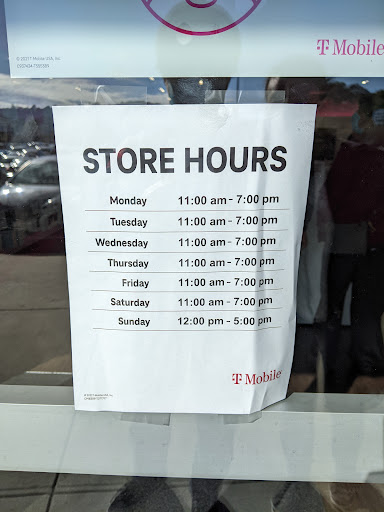 Cell Phone Store «T-Mobile», reviews and photos, 2708 Pinole Valley Rd, Pinole, CA 94564, USA