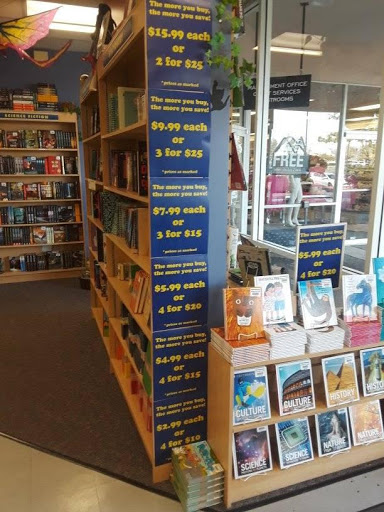 Book Store «Book Warehouse of Troutdale», reviews and photos, 450 NW 257th Way #346, Troutdale, OR 97060, USA
