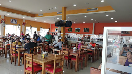 Restaurante Gallo Pinto - Plaza Esmeralda, Carr. Panamericana 00000, Penonomé, Panama
