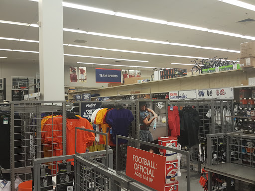 Sporting Goods Store «Academy Sports + Outdoors», reviews and photos, 15350 I-35, Selma, TX 78154, USA