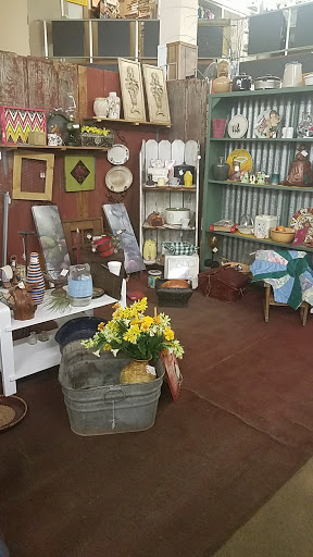 Flea Market «Treasure City Market LLC», reviews and photos, 121 S Washington St, DeRidder, LA 70634, USA