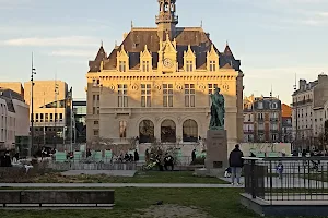 Près de château Vincennes. image