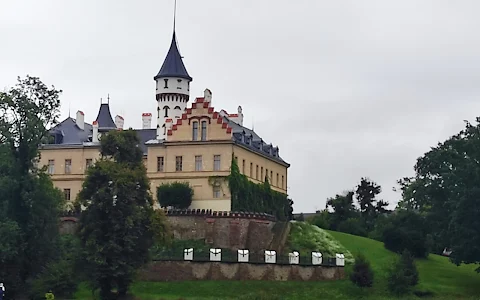 Raduň chateau image