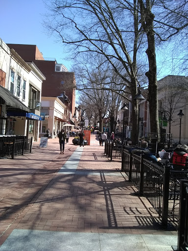 Supermarket «Giant», reviews and photos, 1900 Abbey Rd, Charlottesville, VA 22911, USA