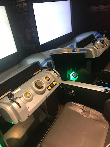 Pizza Restaurant «Round Table Pizza», reviews and photos, 626 W Huntington Dr, Monrovia, CA 91016, USA