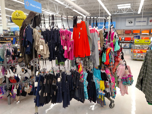 Department Store «Walmart Supercenter», reviews and photos, 505 S Dunlap St, Savoy, IL 61874, USA