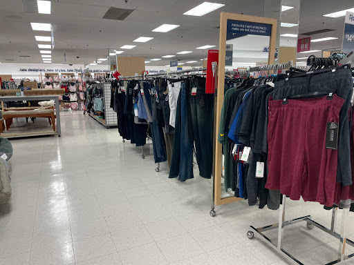 Department Store «Marshalls», reviews and photos, 411 Barnum Ave, Stratford, CT 06614, USA