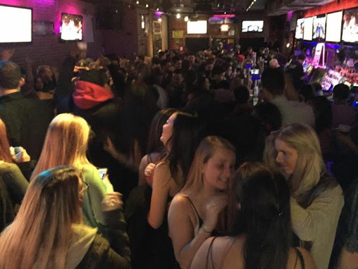 Bar & Grill «Golden Rail Pub», reviews and photos, 66 Easton Ave, New Brunswick, NJ 08901, USA