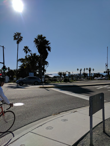 Clothing Store «Patagonia Cardiff-by-The-Sea», reviews and photos, 2185 San Elijo Ave, Cardiff, CA 92007, USA