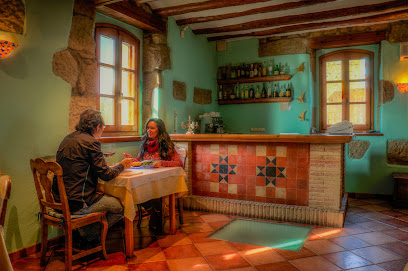 Restaurante @ Bodegas de Arnés - HOTEL BODEGAS DE ARNES, 22430 Graus, Huesca, Spain