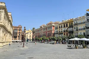 Plaza de San Francisco image