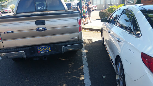 Ford Dealer «Hillyers Mid-City Ford», reviews and photos, 3000 Hillyer Ln, Woodburn, OR 97071, USA