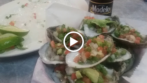 Grocery Store «La Misma Luna Supermarket», reviews and photos, 2901-2977 London Rd, Eau Claire, WI 54701, USA