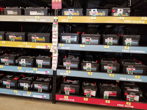 Auto Parts Store «Advance Auto Parts», reviews and photos, 150 Highland Ave, Seekonk, MA 02771, USA