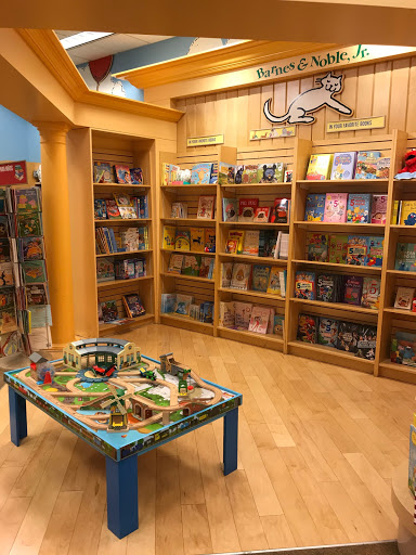 Book Store «Barnes & Noble Booksellers West Side», reviews and photos, 3701 Ellison Dr NW, Albuquerque, NM 87114, USA